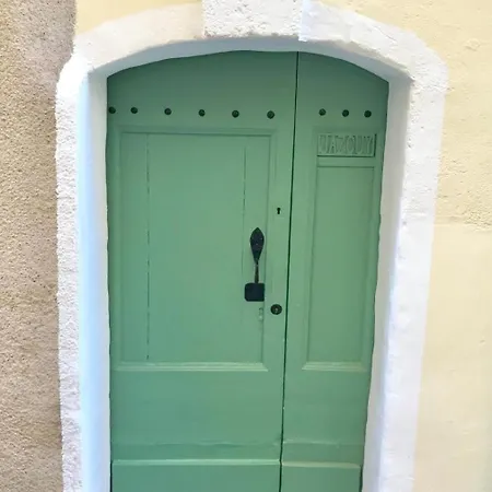 בית נופש Authentic In Historic *